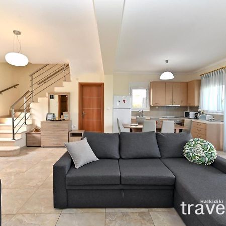 Villa Iris By Rentalspro Services - Agios Mamas Beach Zewnętrze zdjęcie
