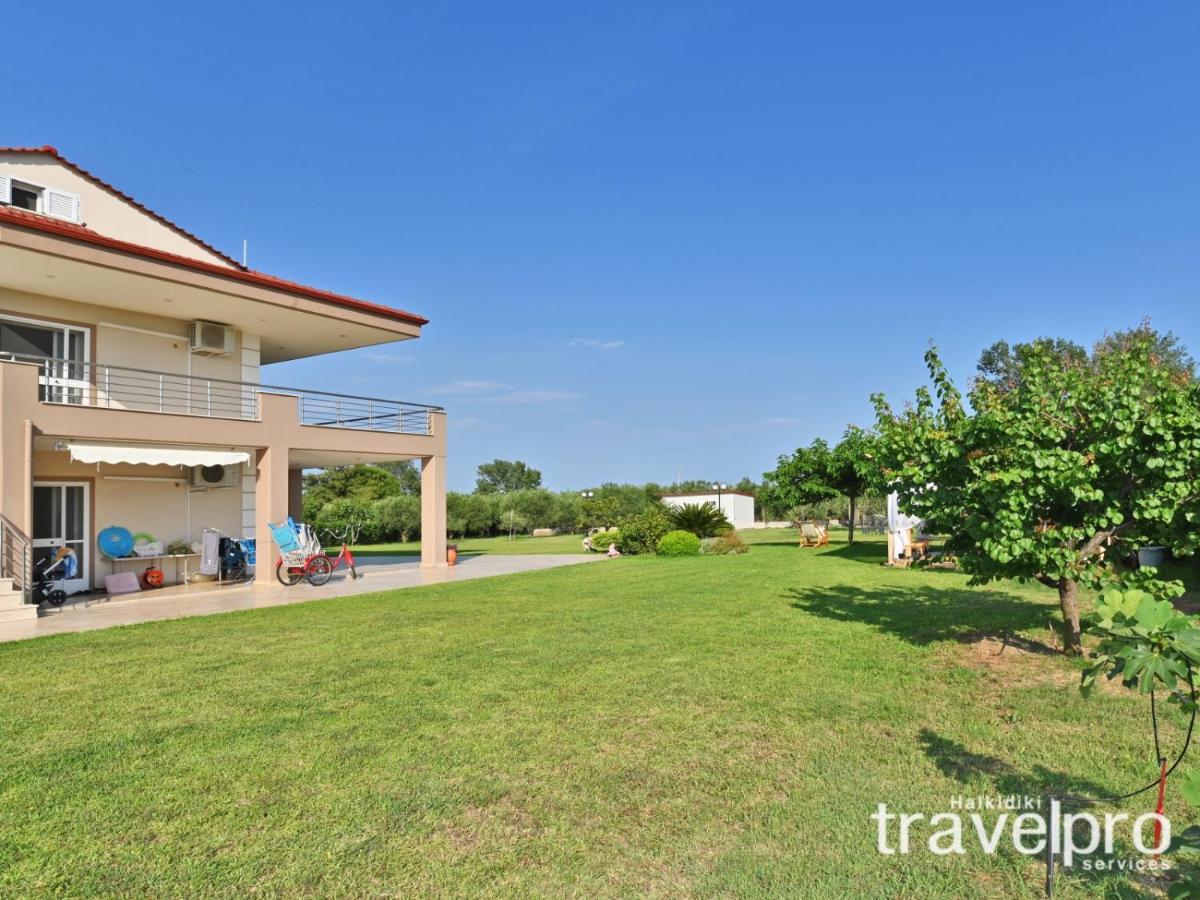 Villa Iris By Rentalspro Services - Agios Mamas Beach Zewnętrze zdjęcie
