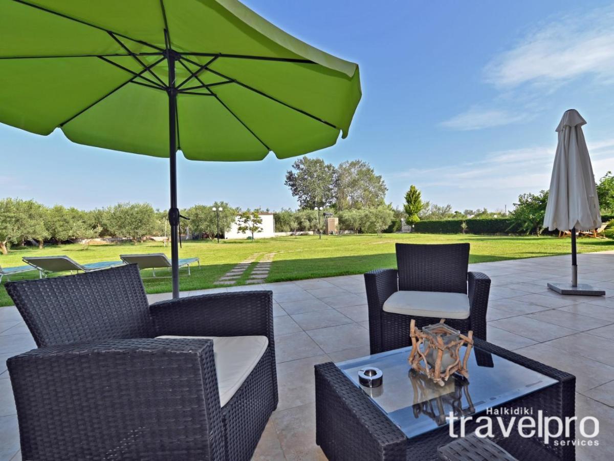 Villa Iris By Rentalspro Services - Agios Mamas Beach Zewnętrze zdjęcie