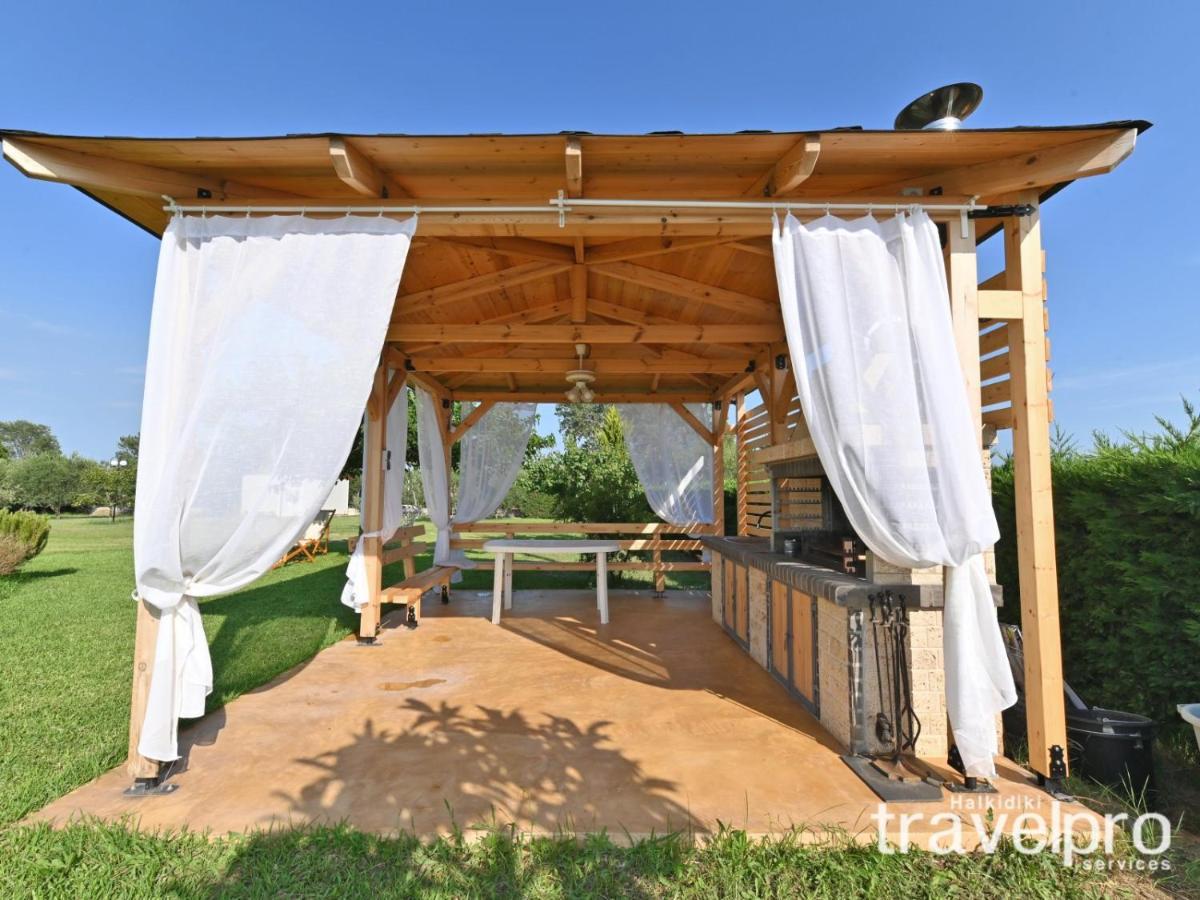 Villa Iris By Rentalspro Services - Agios Mamas Beach Zewnętrze zdjęcie