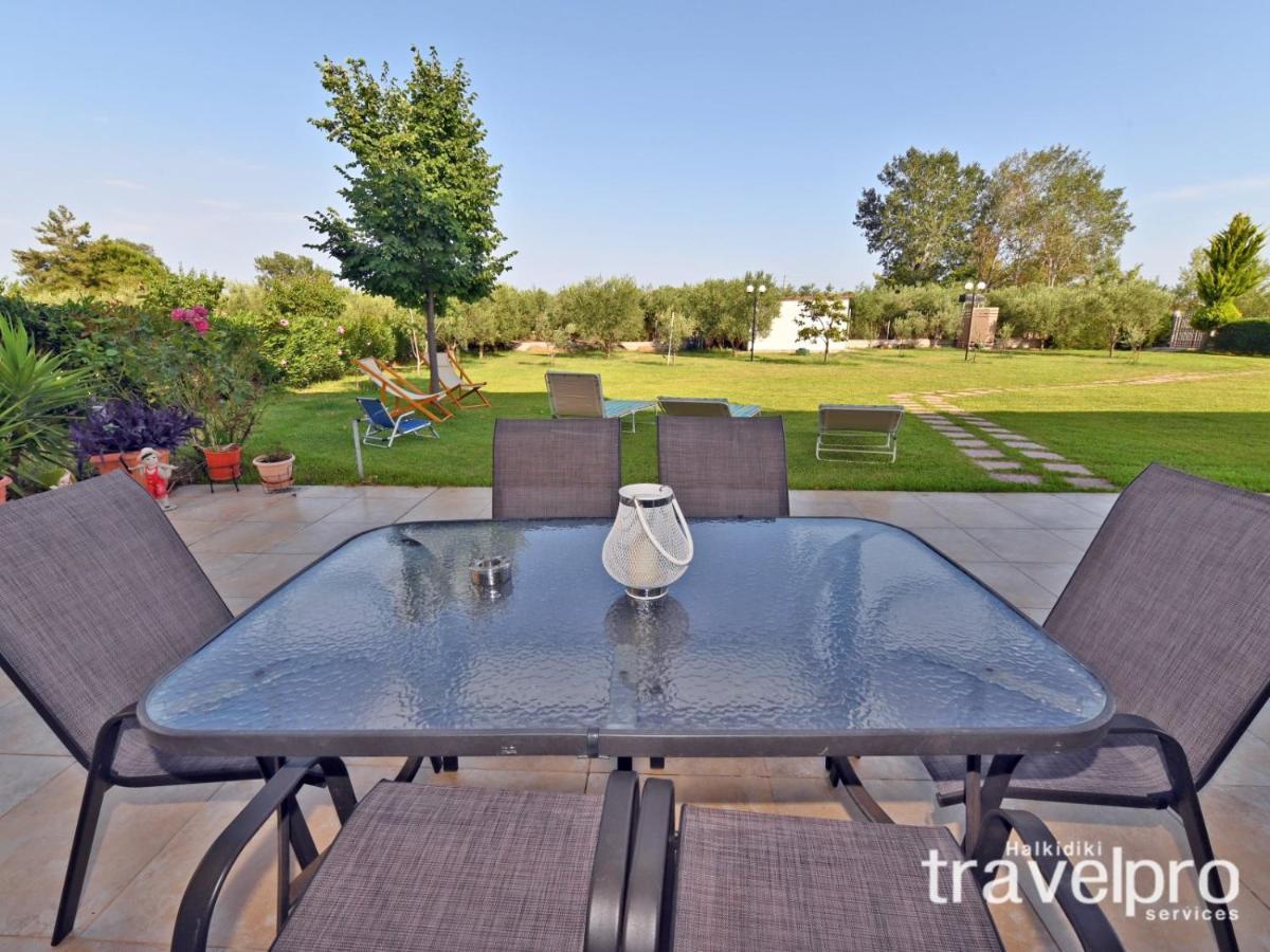 Villa Iris By Rentalspro Services - Agios Mamas Beach Zewnętrze zdjęcie