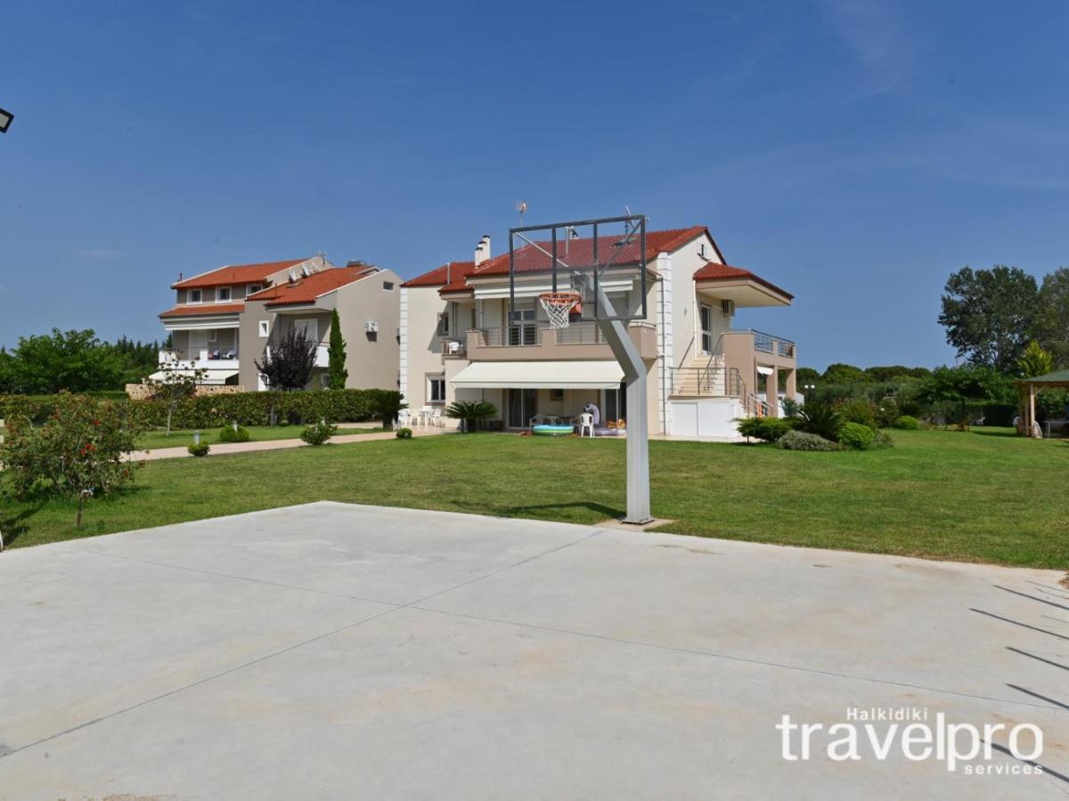 Villa Iris By Rentalspro Services - Agios Mamas Beach Zewnętrze zdjęcie