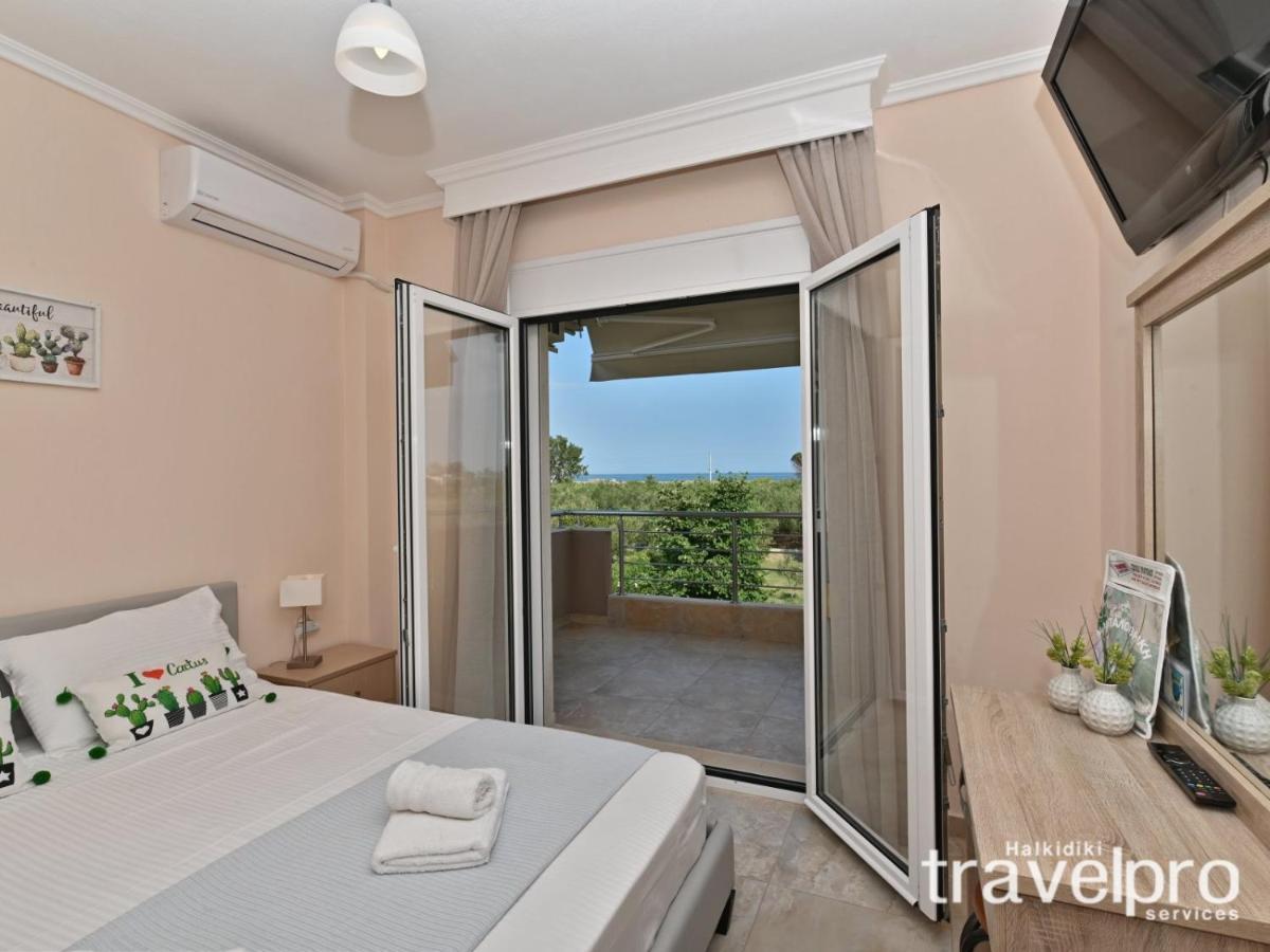 Villa Iris By Rentalspro Services - Agios Mamas Beach Zewnętrze zdjęcie