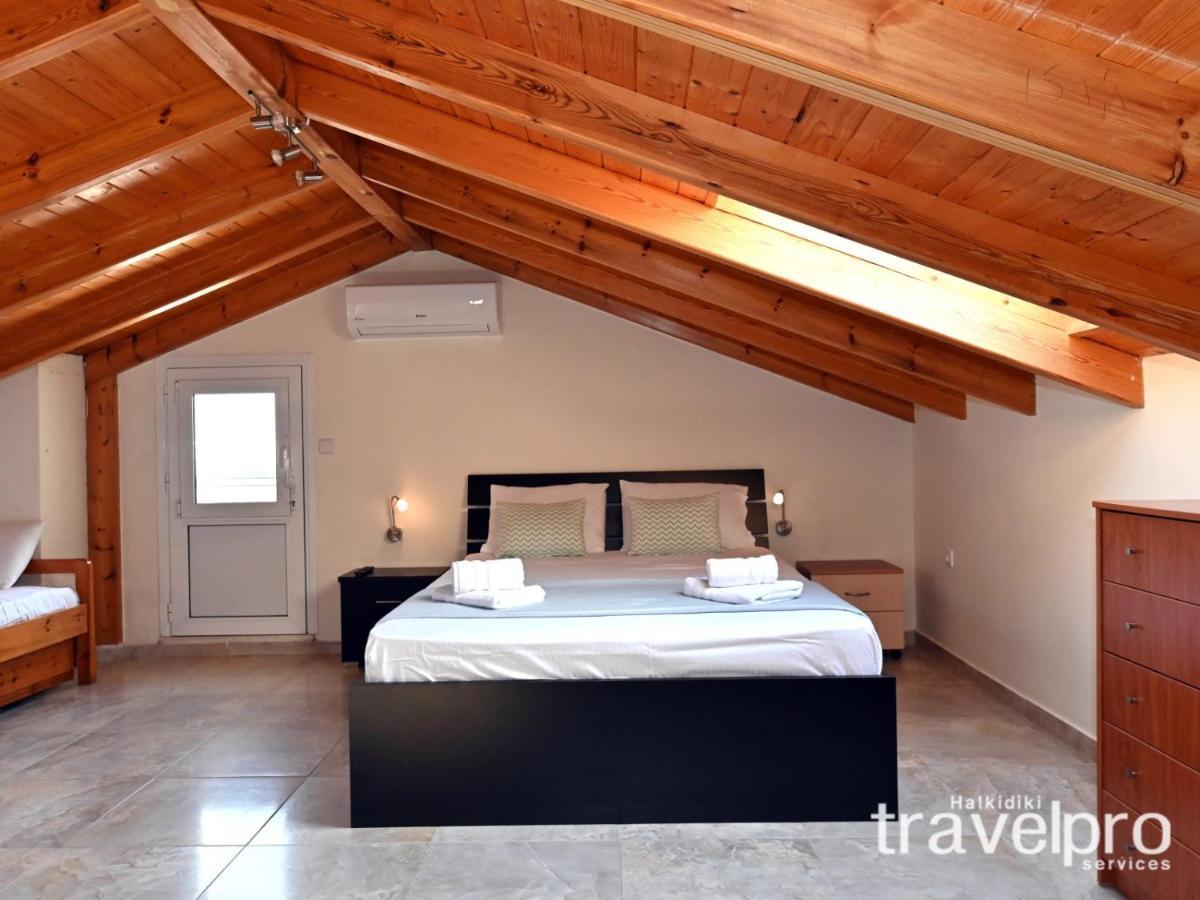 Villa Iris By Rentalspro Services - Agios Mamas Beach Zewnętrze zdjęcie