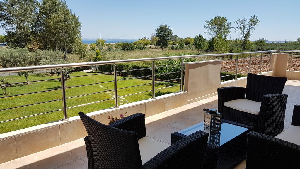 Villa Iris By Rentalspro Services - Agios Mamas Beach Zewnętrze zdjęcie